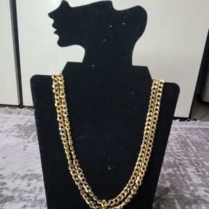 Elegant Gold-Tone Chain Necklace